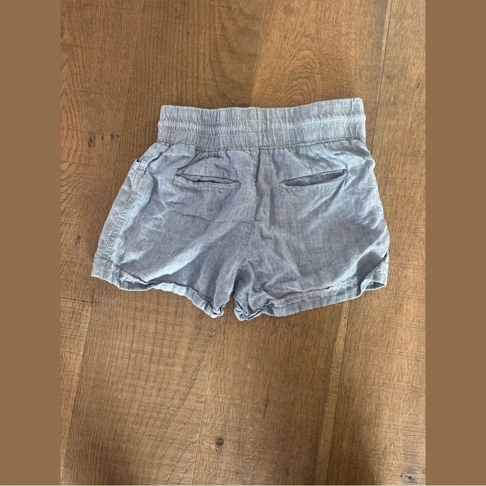 athleta cabo 100% linen gray blue shorts